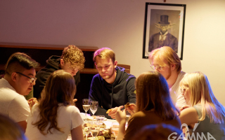 OLYMPUS DIGITAL CAMERA